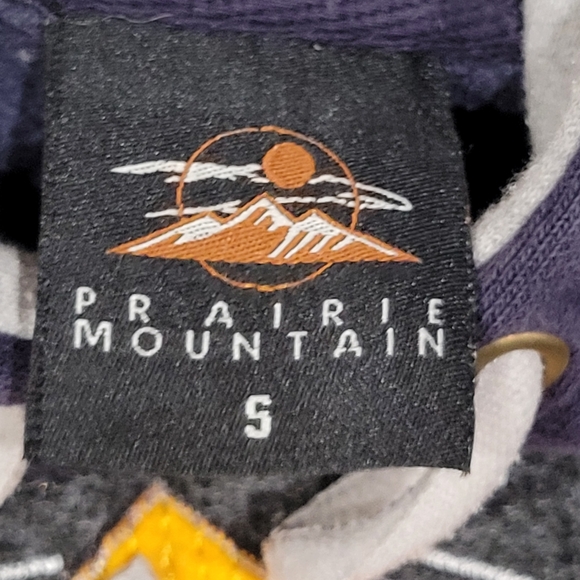 Yellowstone National Park Souvenir hoodie Small Embroidered - Picture 4 of 9